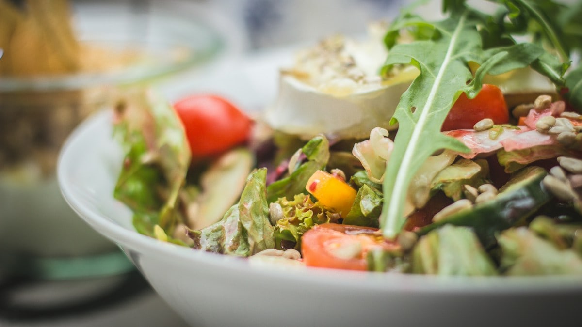 selective focus photography of vegetable salad